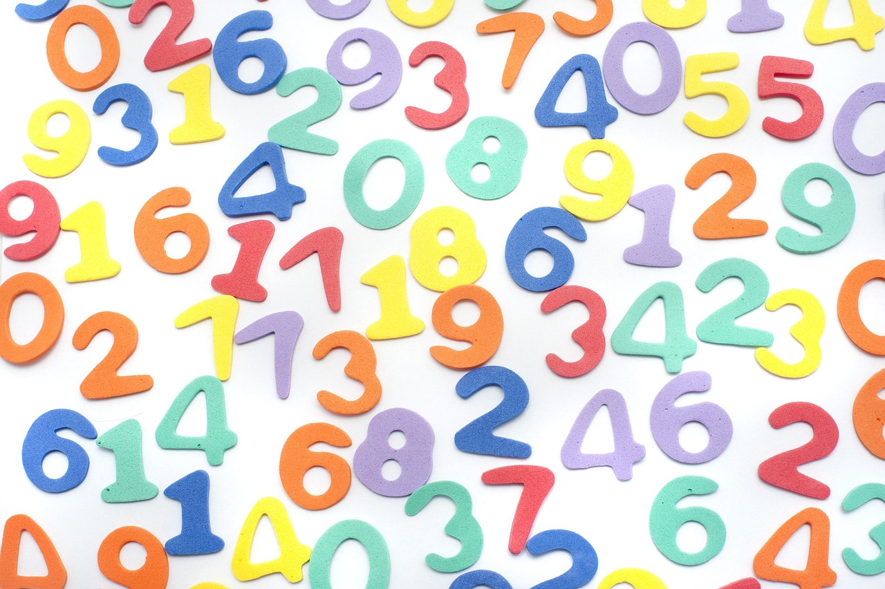Cover image for 【語言即世界】數字與價值